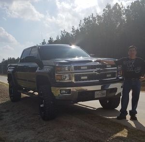 Meet your Posher, Ramiro